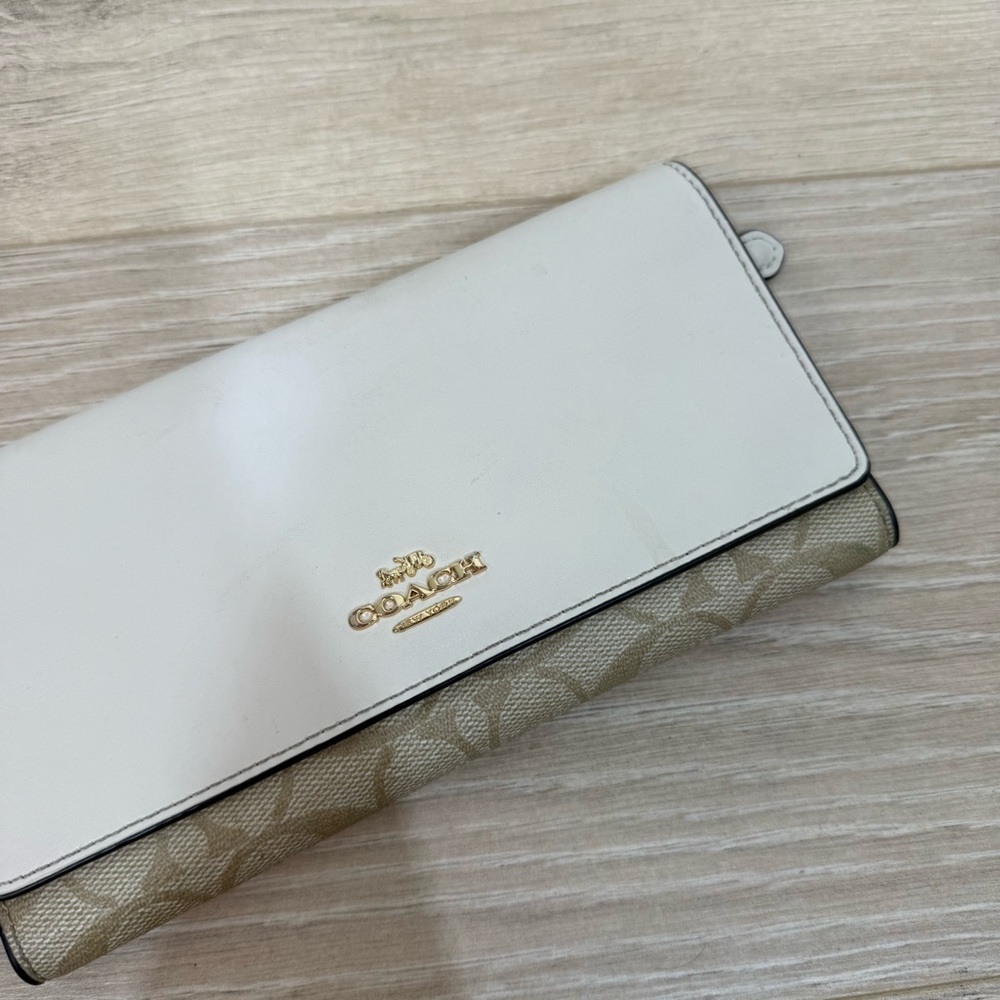 Coach Signature Canvas Slim Trifold Wallet - Picture 3 of 8